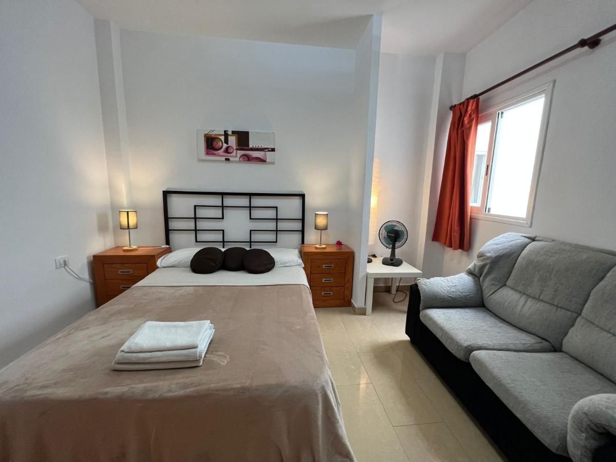 Apartamento de 1 habitación cerca al mar! Alcalá de Henares Exterior foto