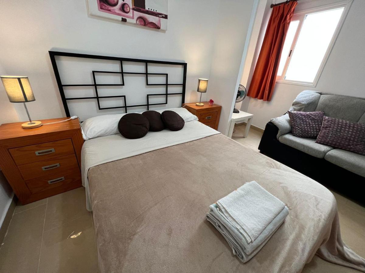 Apartamento de 1 habitación cerca al mar! Alcalá de Henares Exterior foto